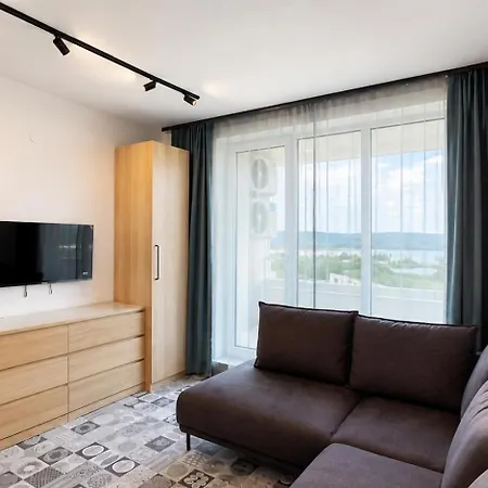 Διαμέρισμα Park 1br W/free Parking & Heated Pool Βάρνα