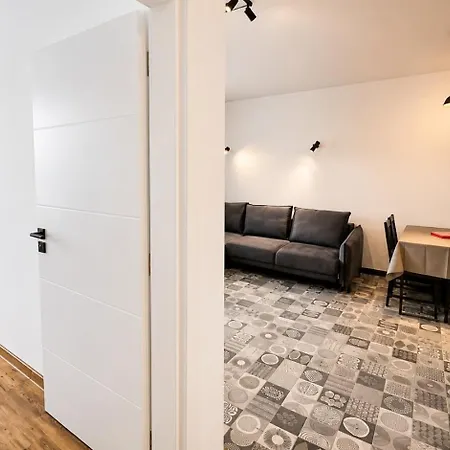 Park 1br W/free Parking & Heated Pool Διαμέρισμα